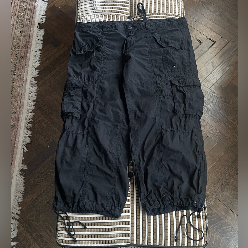 Norma Kamali Black Cargo Capri Pants - Picture 2 of 10